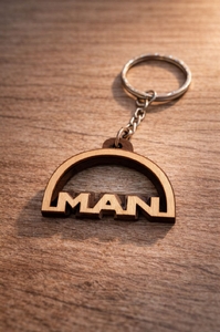 Брелок деревянный для авто MAN